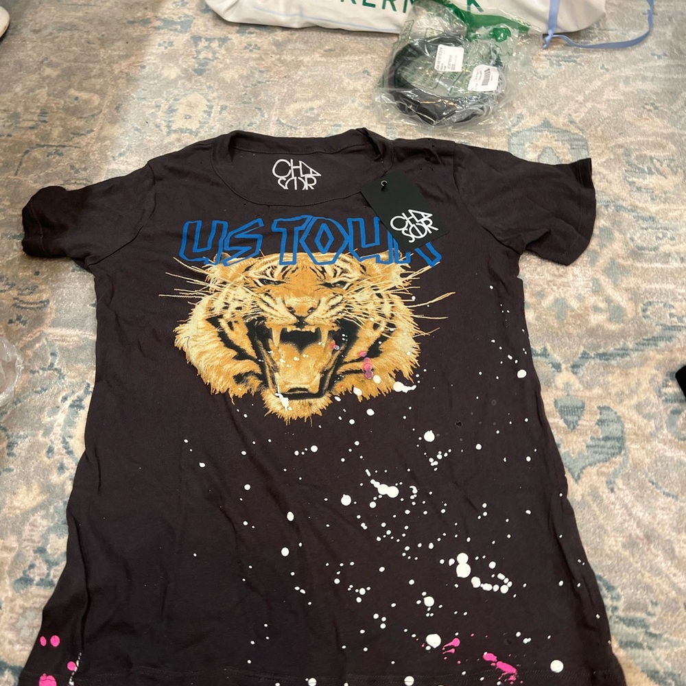 Chaser NWT Black With Lion image Women's Tee